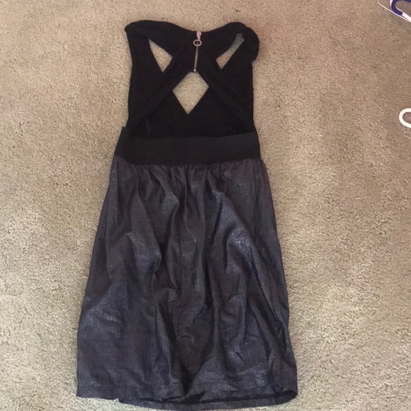 Dress - Picture 6 of 6